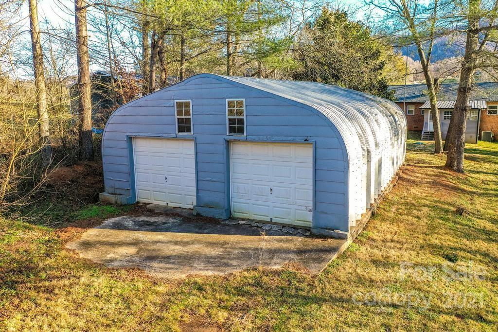 5196 Jenkins Rd