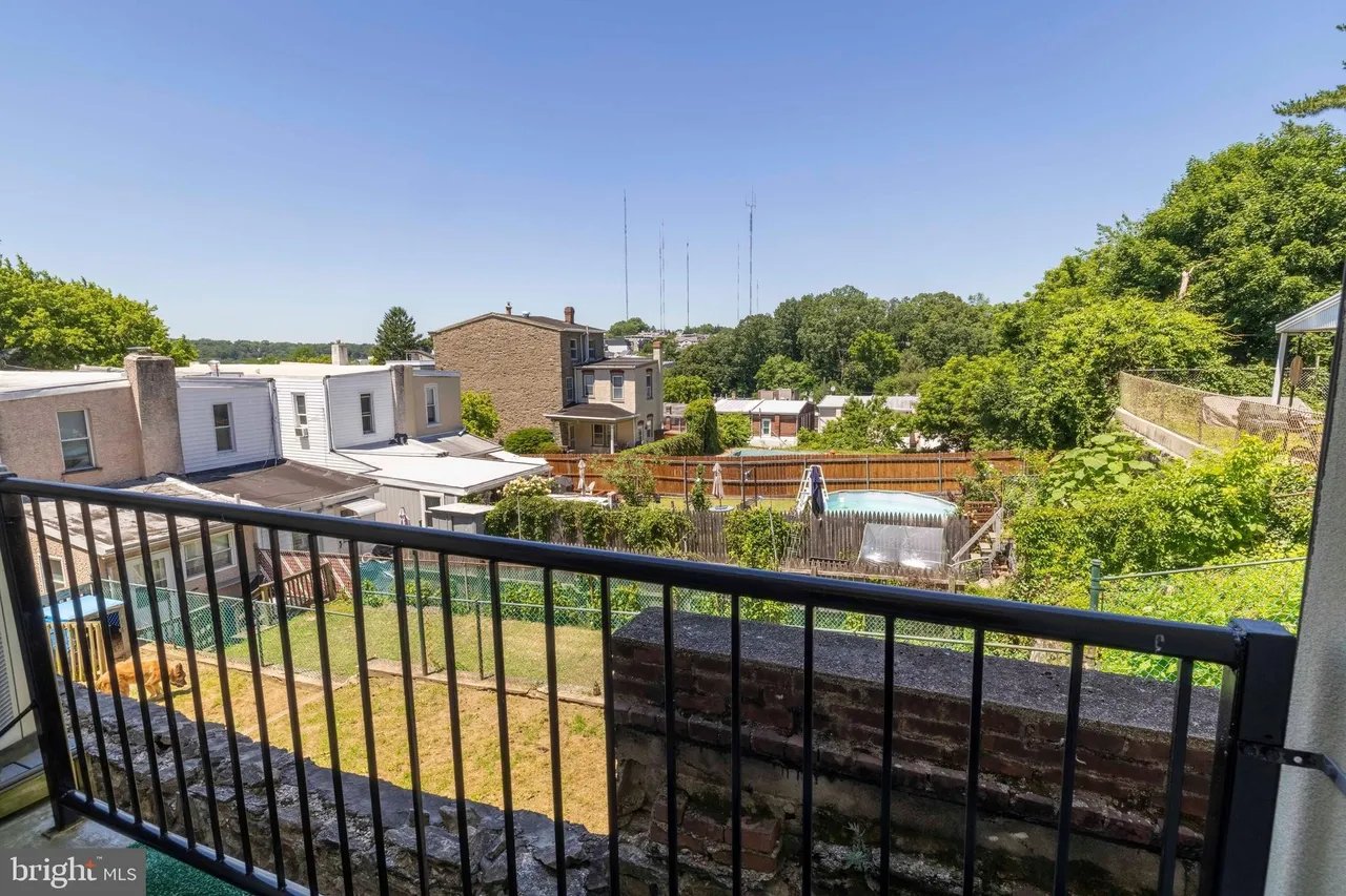 308 DUPONT STREET