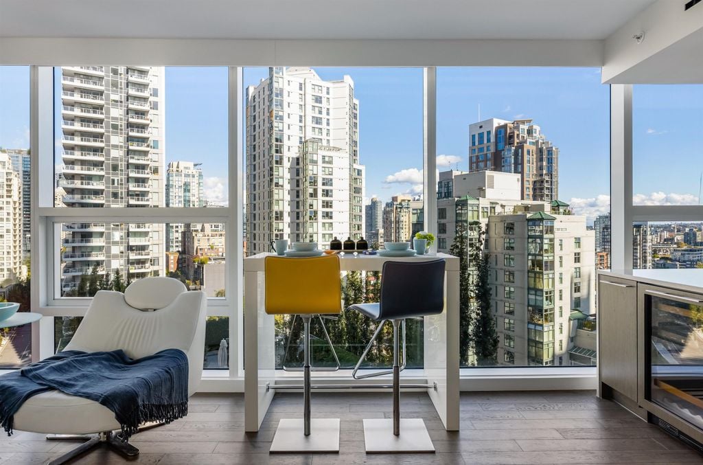 499 Pacific St, #1502