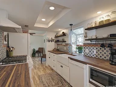 3114 Clearfield Dr