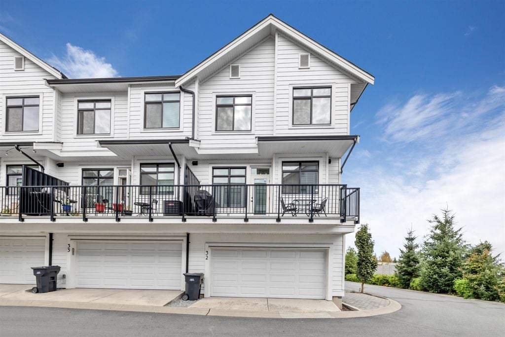 17557 100 Ave, #32