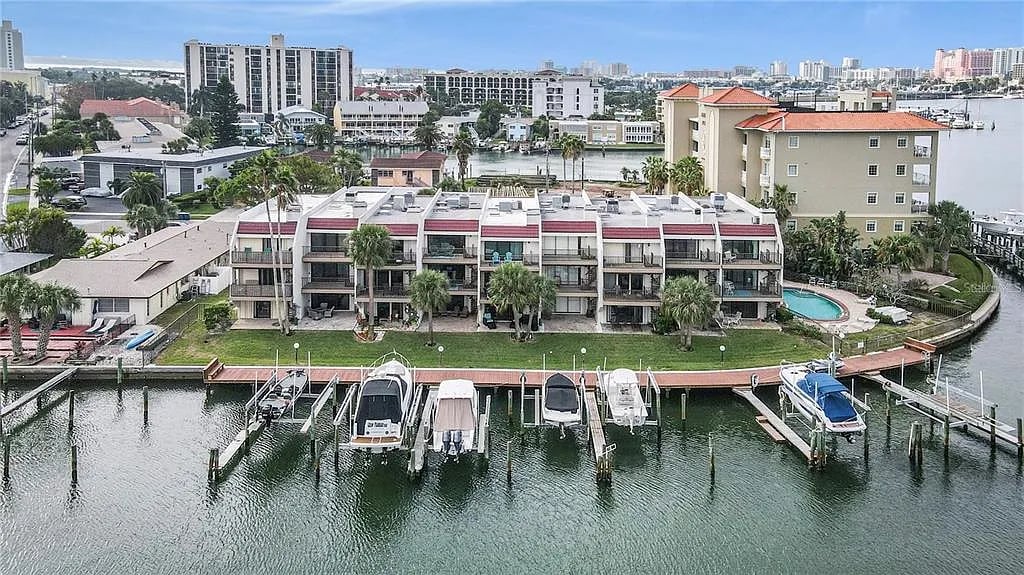214 Skiff Point, #214