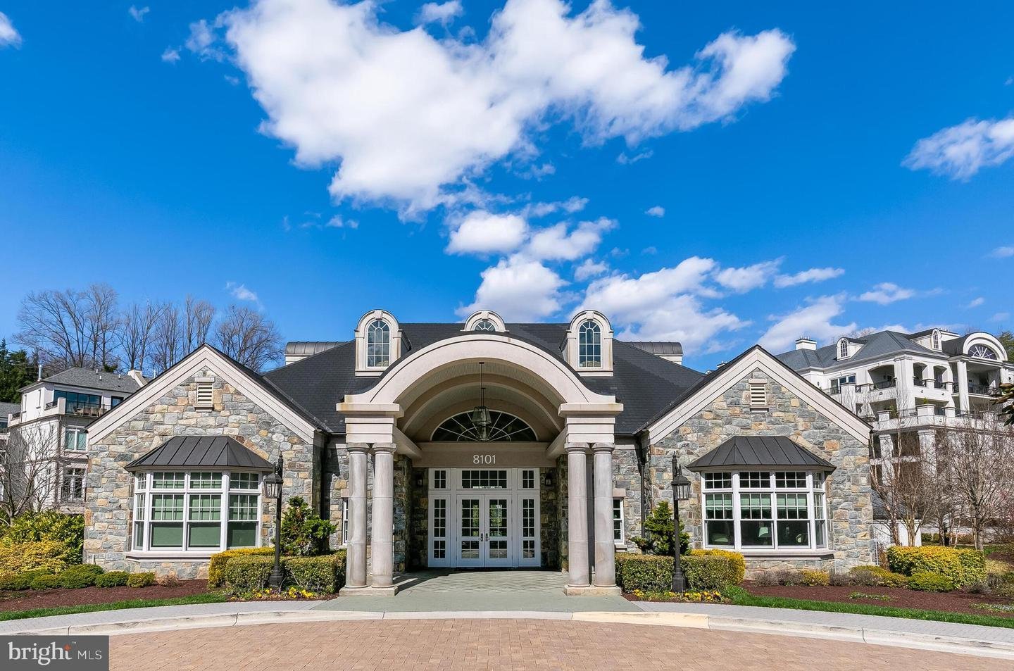 8189 River Rd, Bethesda MD 20817