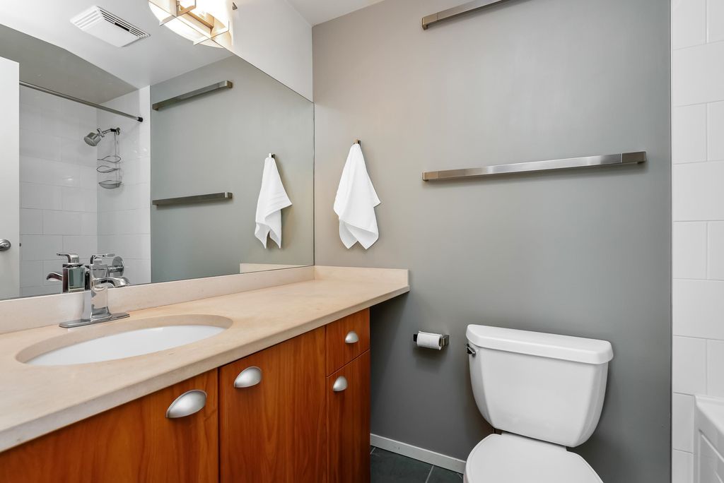 1478 W Hastings St, #309