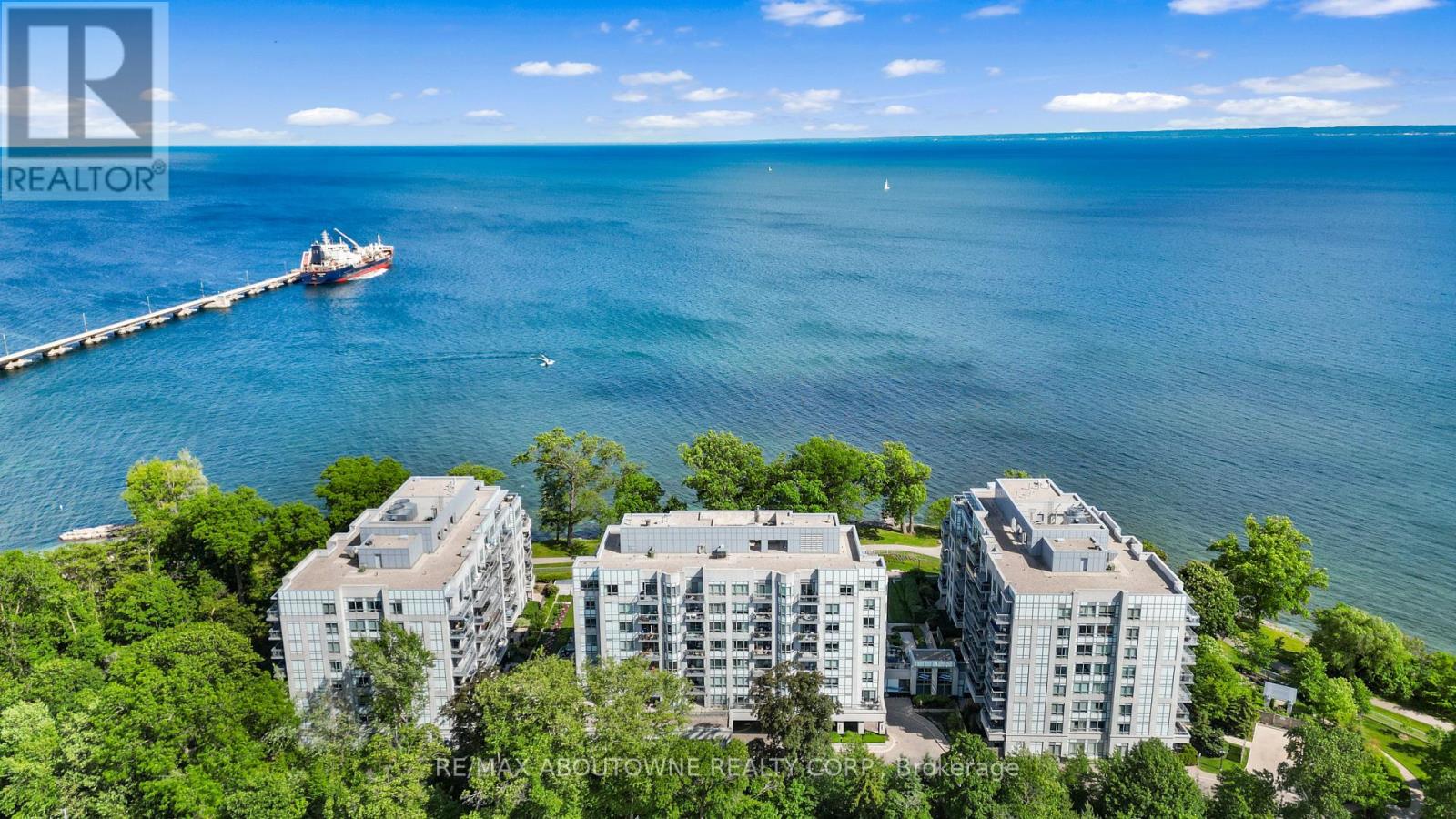 3500 Lakeshore Road W 205