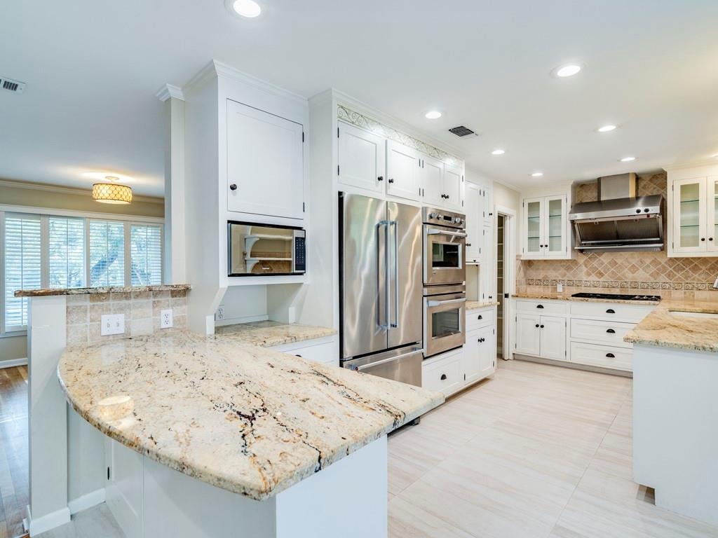 404 Almarion DR