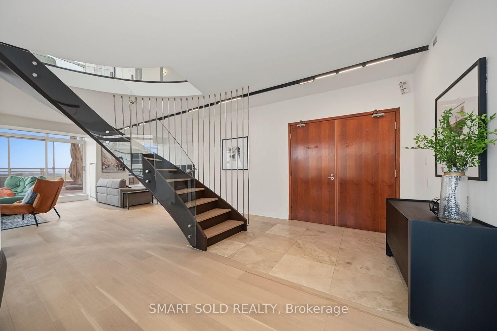 PRESTIGE AT 500 QUEENS QUAY WEST