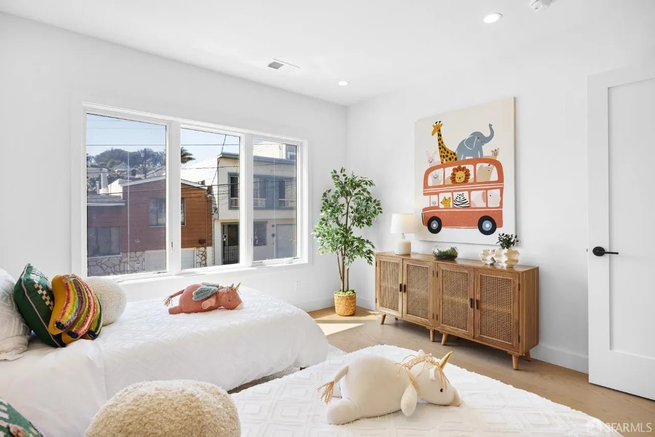 571 Gates St, San Francisco