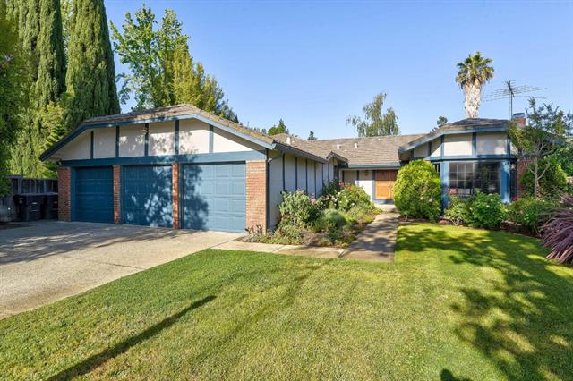 277 Apricot Ln