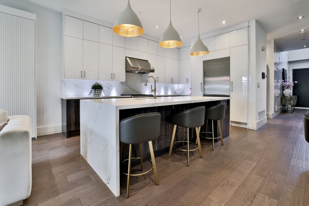 7B Iroquois Ave