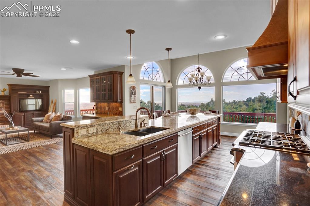 295 Paisley Dr