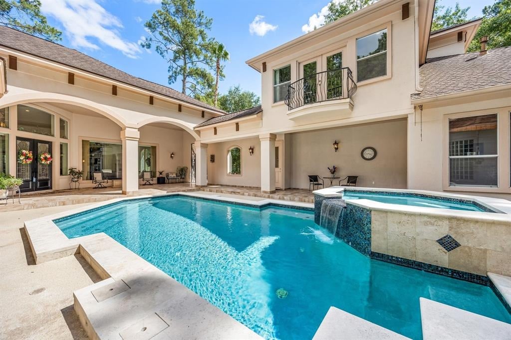 10355 Paradise Valley Dr