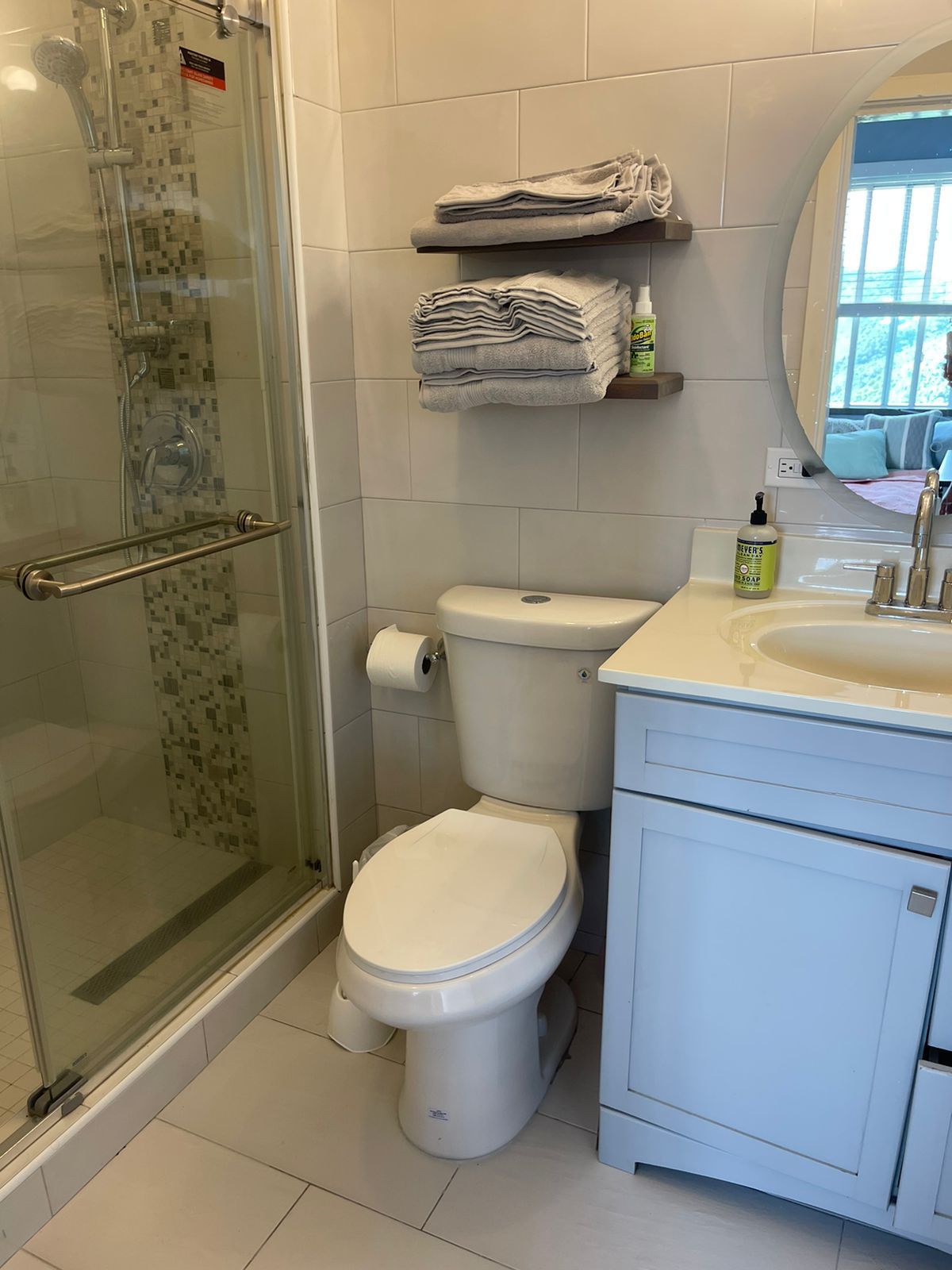 1098 Luck Hill Studio Unit