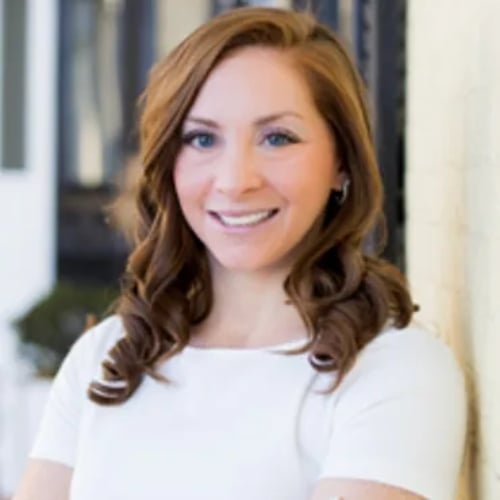 Jenn Lloyd Margate City, NJ Real Estate Executive Assistant Headshot