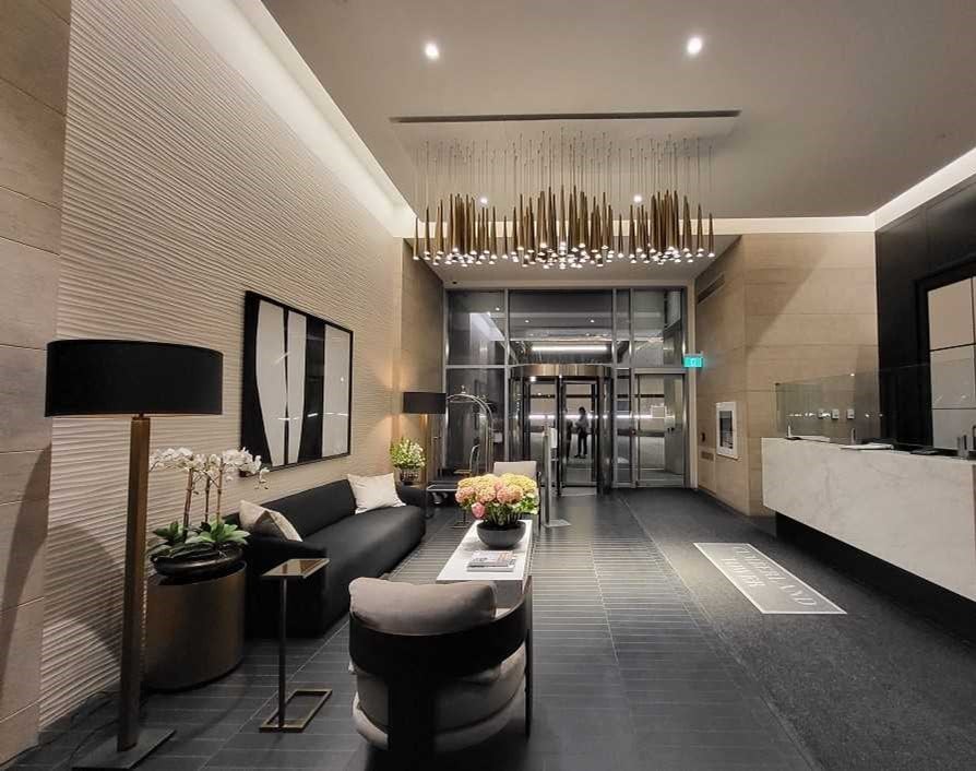 Cumberland Tower Suite 1812