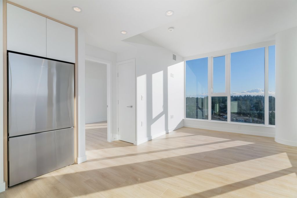 567 Clarke Rd, #2009