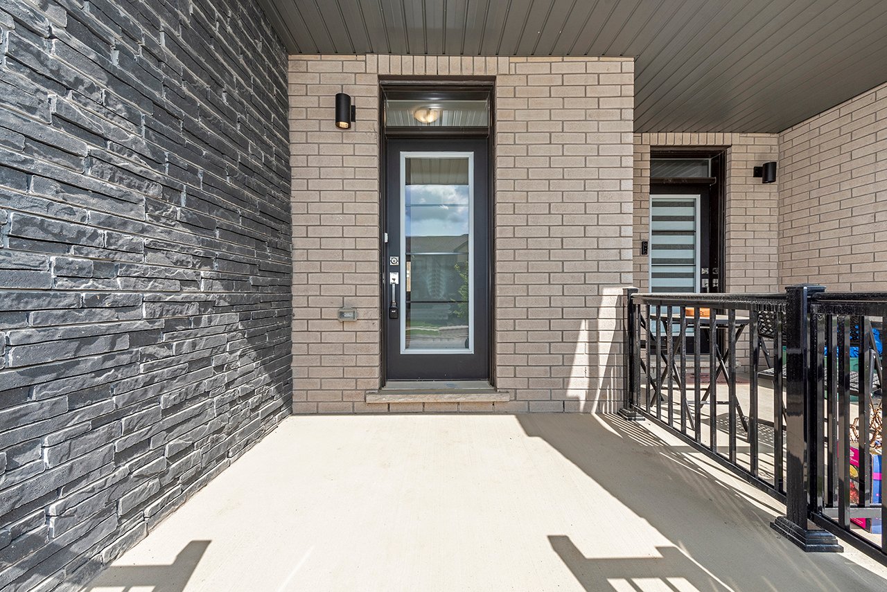 102 Granville Crescent