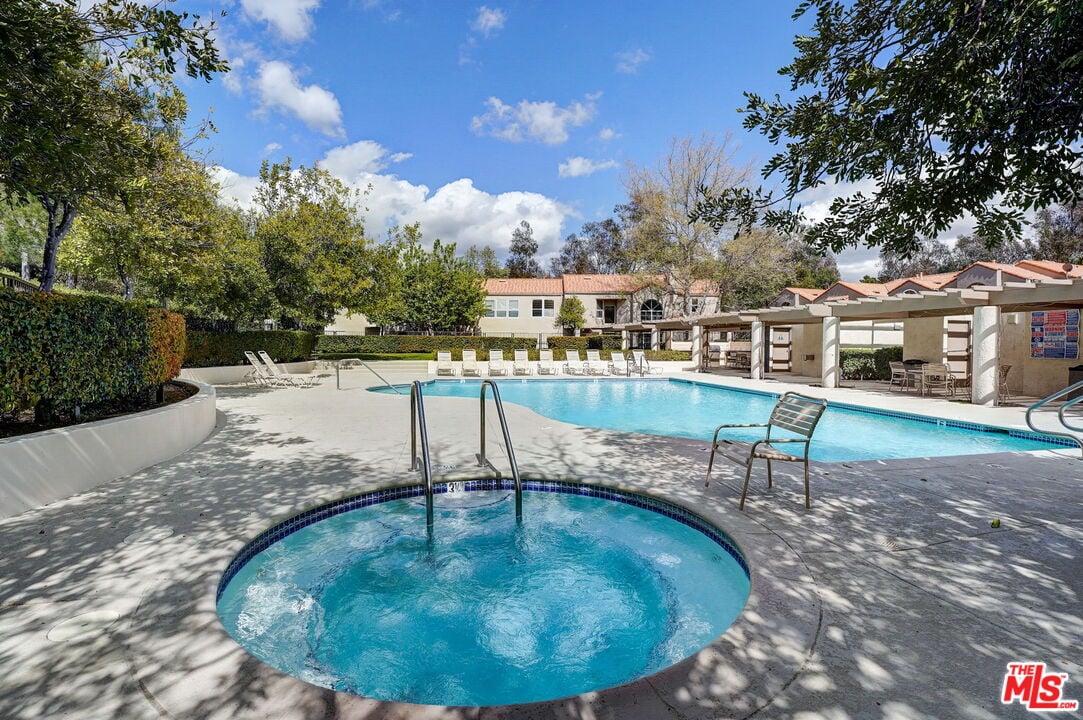 22303 Golden Canyon Cir