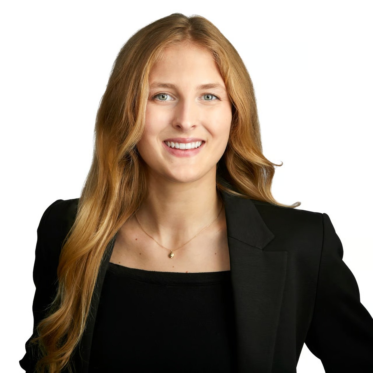 Teaghan Arnold Guelph, ON Real Estate Agent Headshot