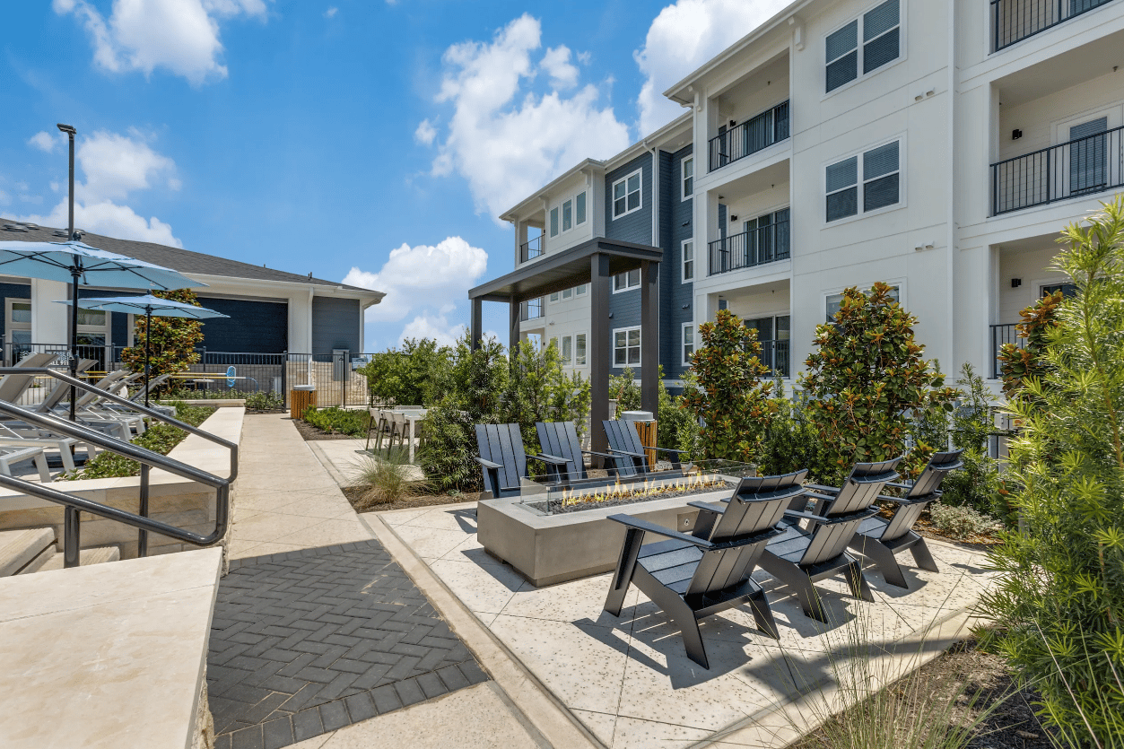 NO RENT until April 2026! 