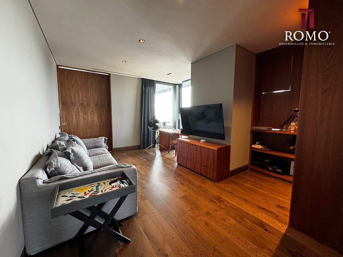 Departamento en Renta en Exclusiva Torre del Country Club $200,000.00 MN