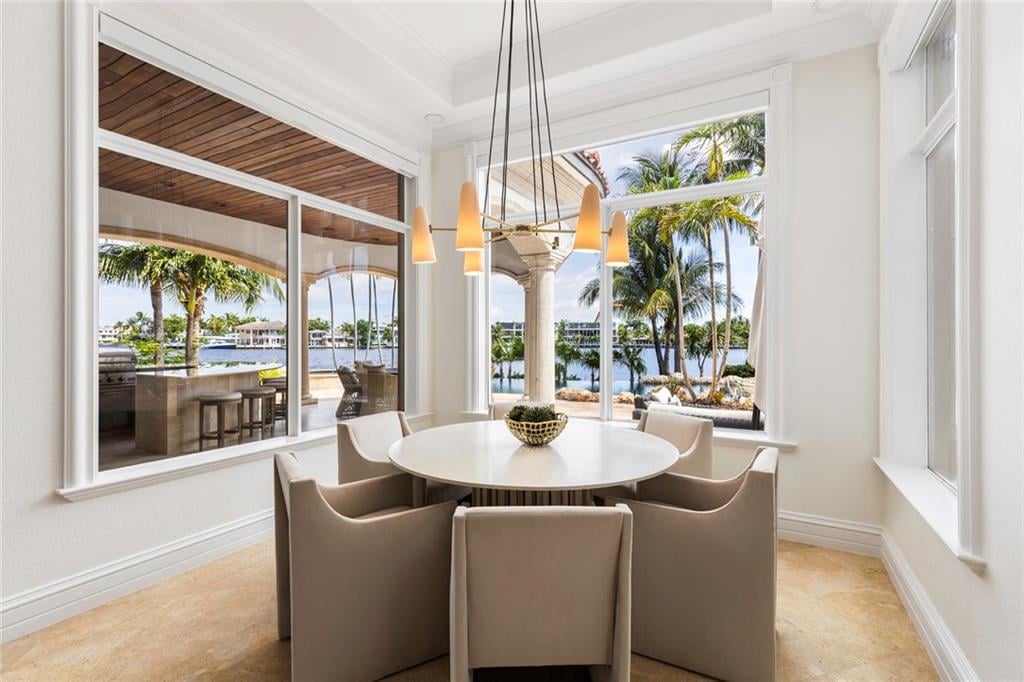 2593 SE 8th St, Pompano Beach, FL 33062