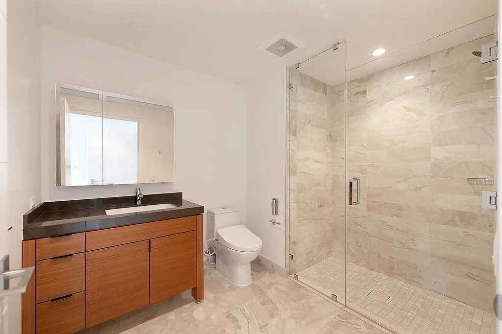 500 J St #1701