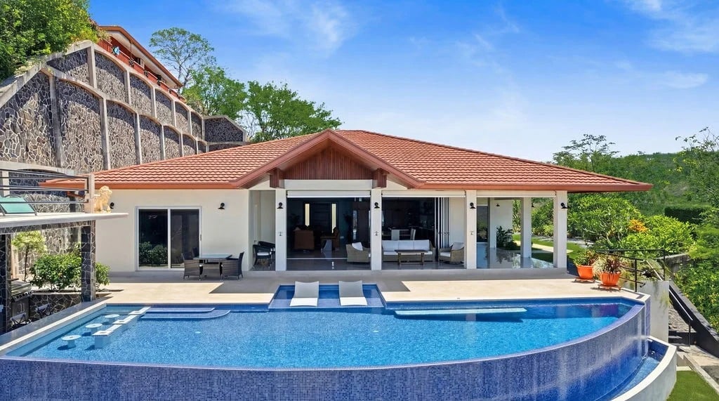 Ocean View Villa Isabella