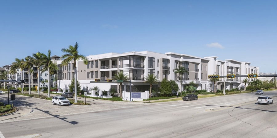 Encore Naples Square