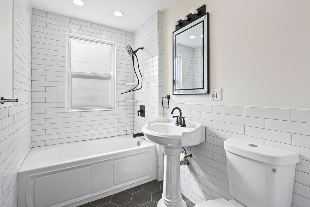 Spacious & Sundrenched In Savin Hill