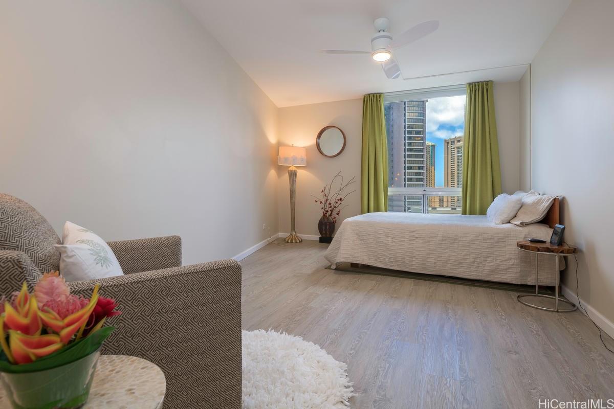 469 Ena Rd #1603, Honolulu 96815