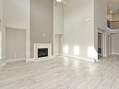 18005 Crofton Cv
