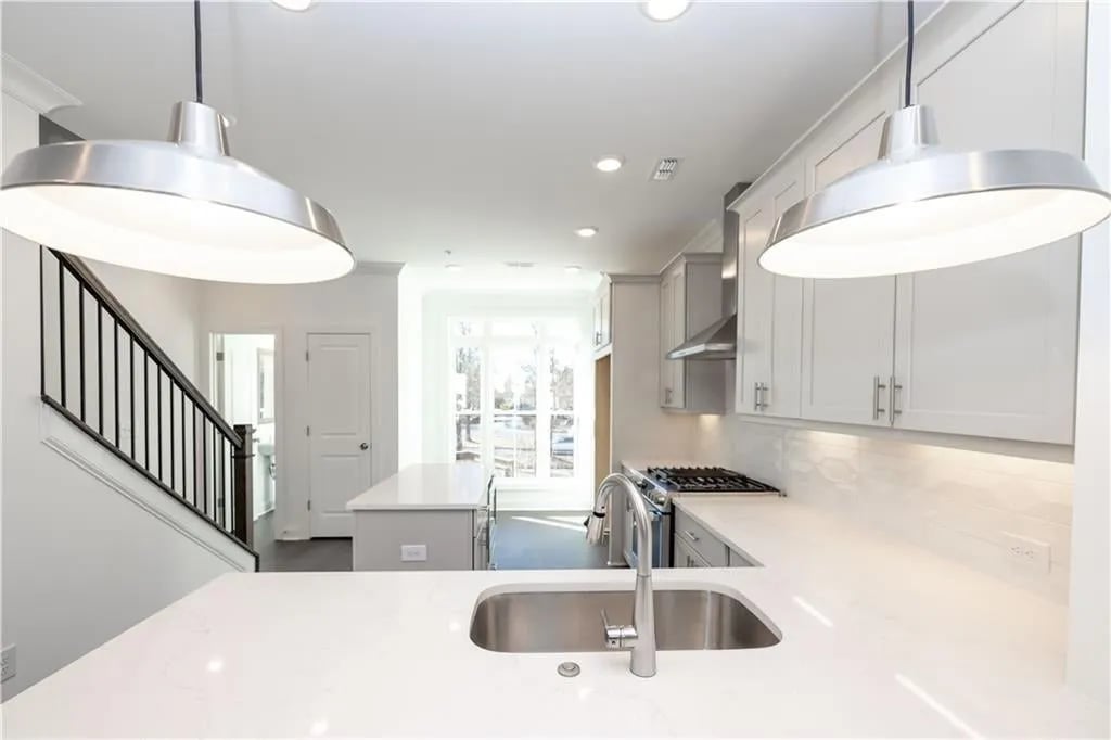 352 Olmstead Way, #28