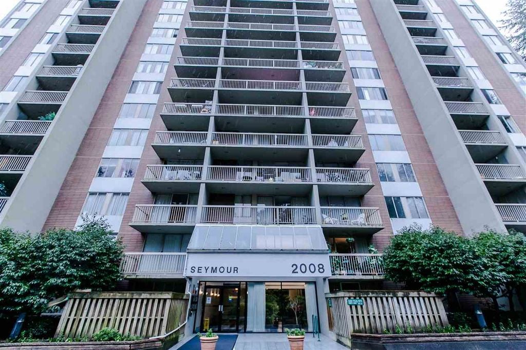 2008 Fullerton Ave, #108