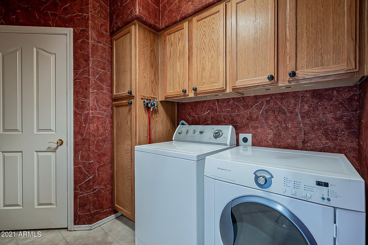 1709 E Kaibab Dr