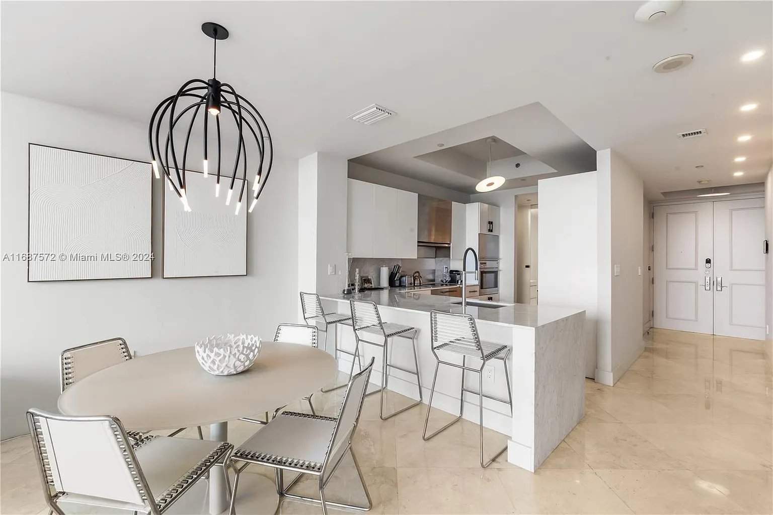 100 S Pointe Dr APT 1603
