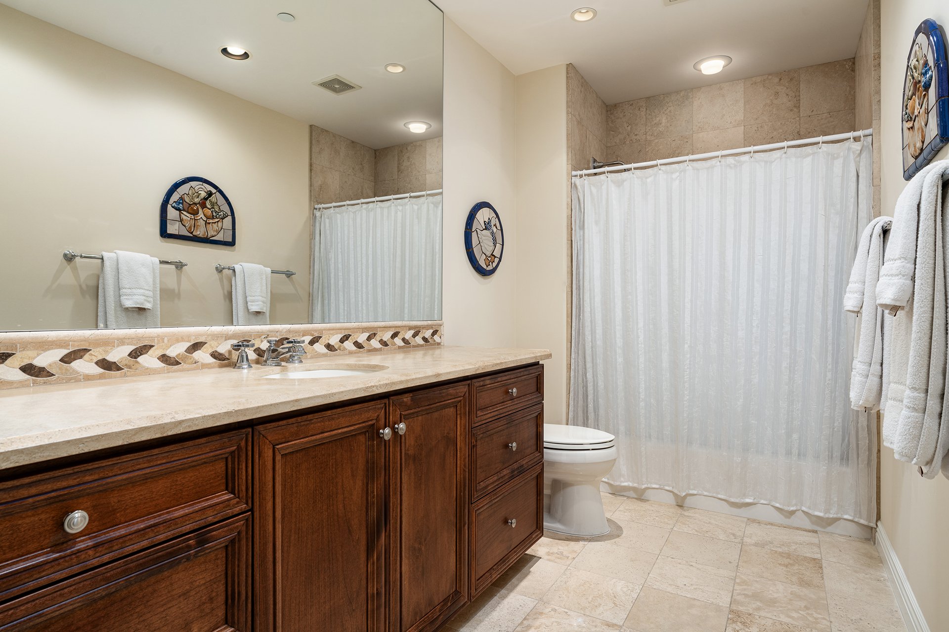 7181 E Camelback Road 1202