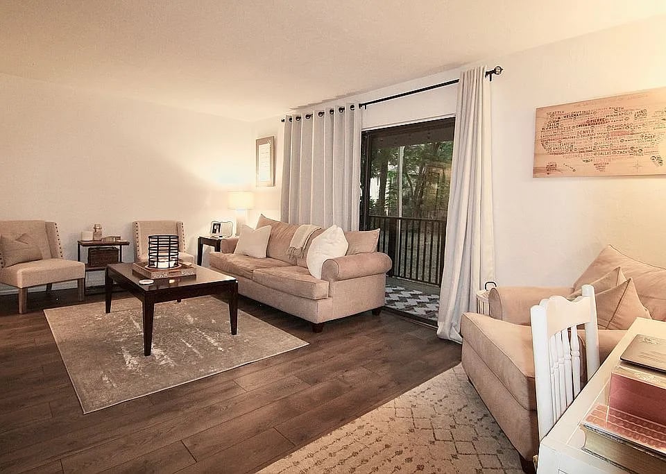507 NW 39th Rd APT 328