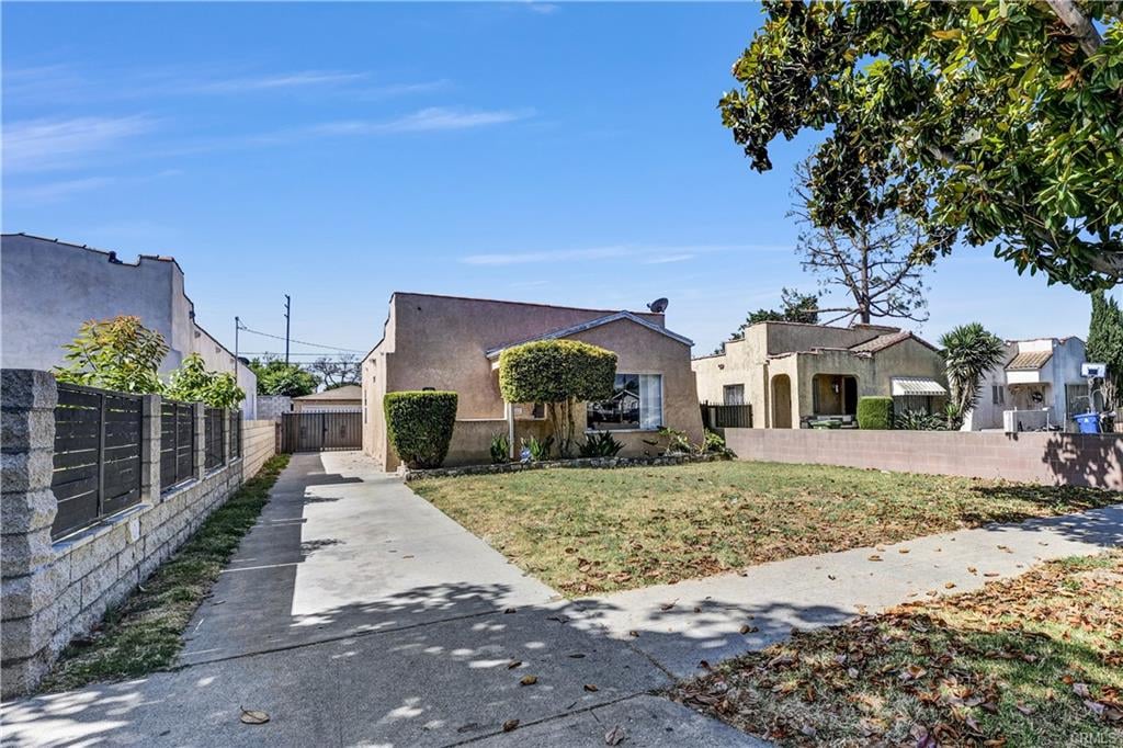 430 E 90th St, Los Angeles, CA 90003