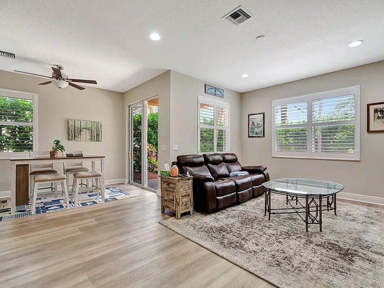 5030 Dulce Ct