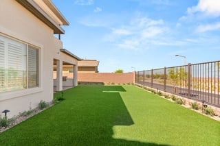 484 Windstone Crest