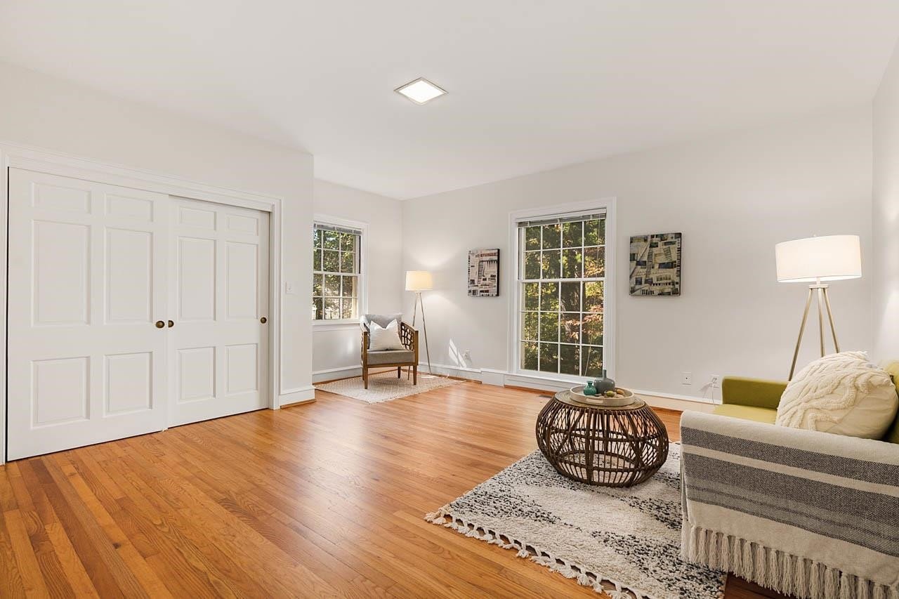 803 Greenwood Rd