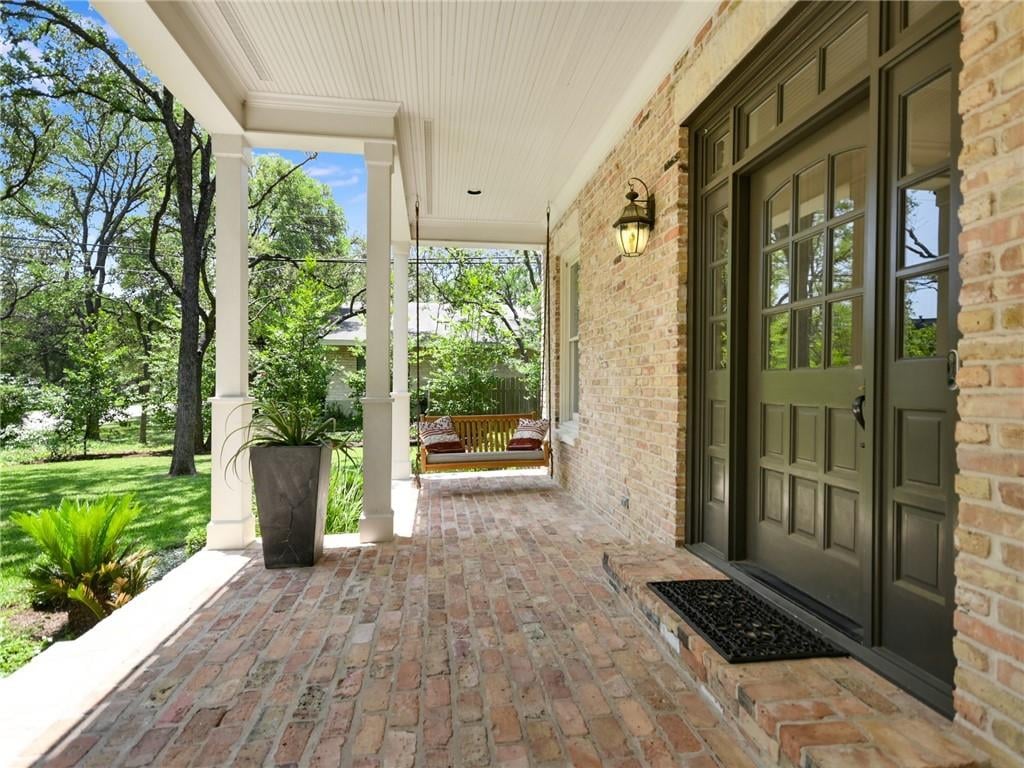 3303 Park Hills Drive
