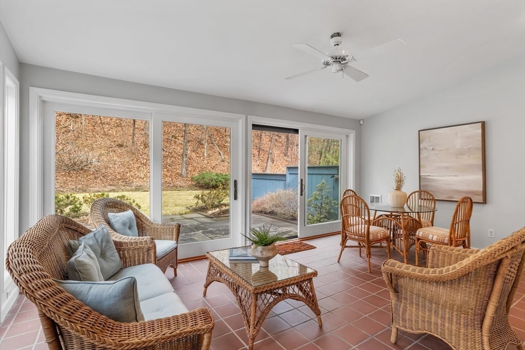 12 Edmonds Rd