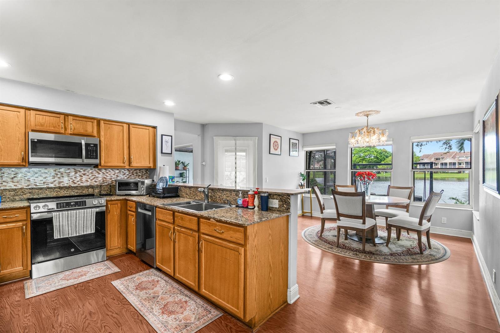 2011 NW 53rd St