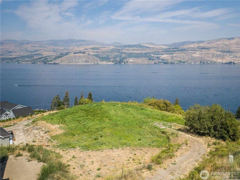 275 Bene Vista Ln
