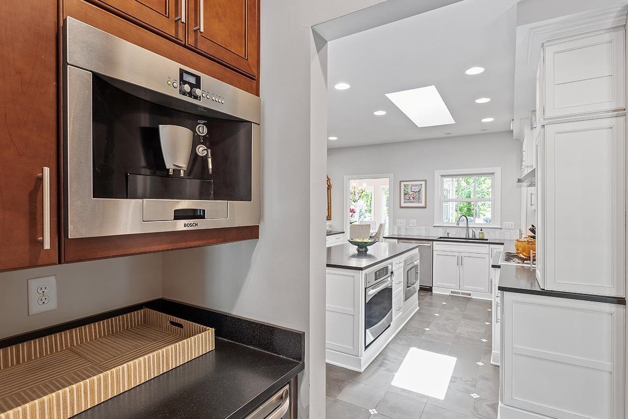 4 Kendall Dr