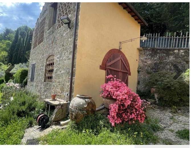 Lux Italy