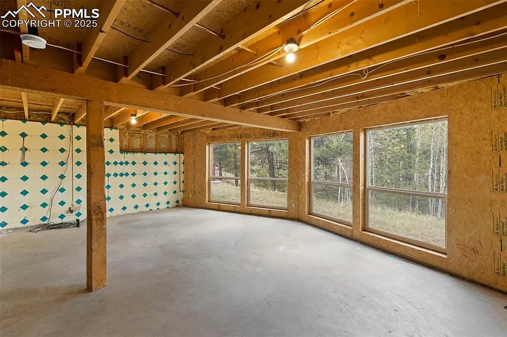 143 Lost Lake Pl