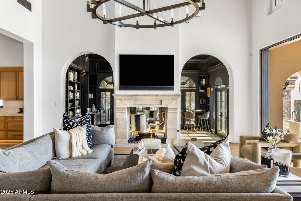 11268 E Moonlight CYN